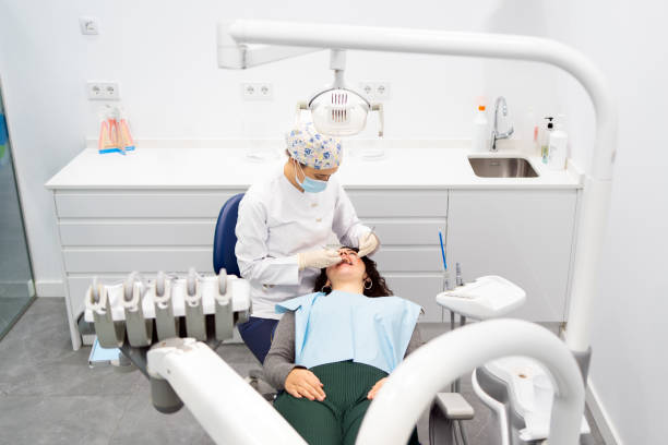 Best Root Canal Treatment  in Lliams Bay, WI